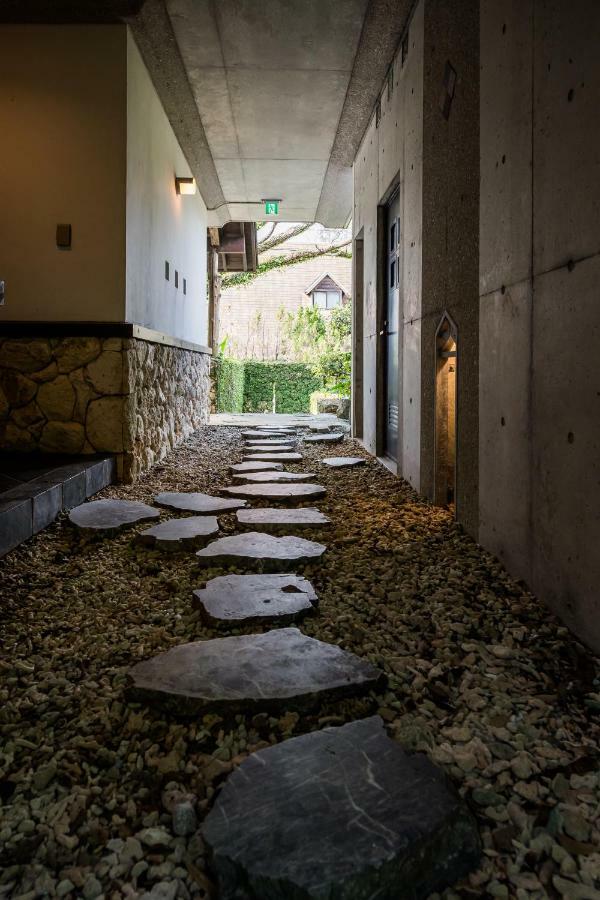 House-Uma Kensyukan -Seven Hotels And Resorts- 恩納村 エクステリア 写真